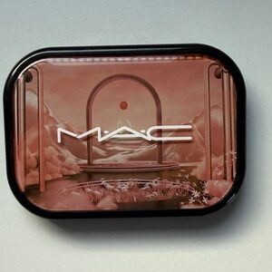 MAC Connect in Colour eyeshadow palette